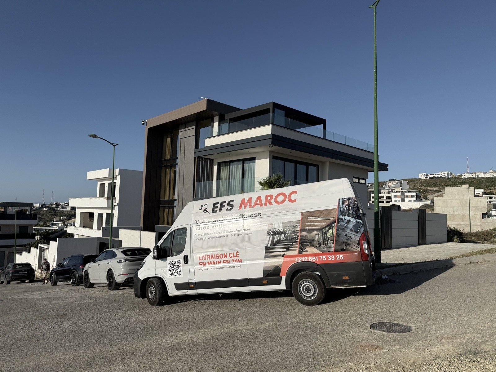 Agencement de club de fitness et salle commerciale au Maroc — EFS Maroc